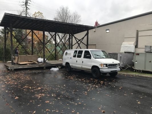 Lease with an Option to PURCHASE - Kingston Pike Retail: 6217 Kingston Pike, Knoxville, TN 37919